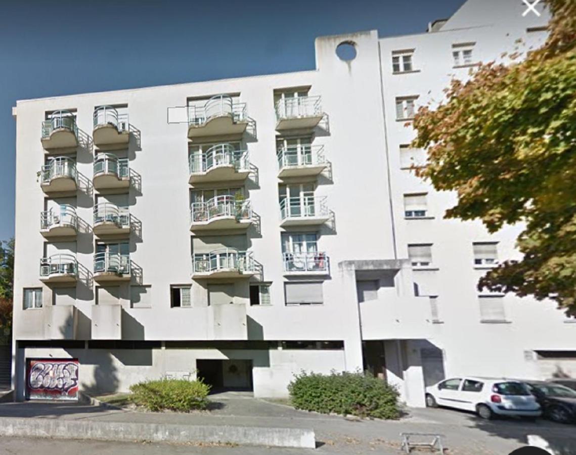 Appartement Le Baudelaire - Cosy Et Parking à